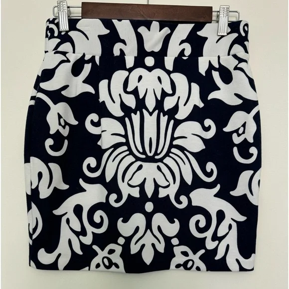 INC International Navy Blue and Blue White A-line pull on skirt. Size 4P - Picture 2 of 6